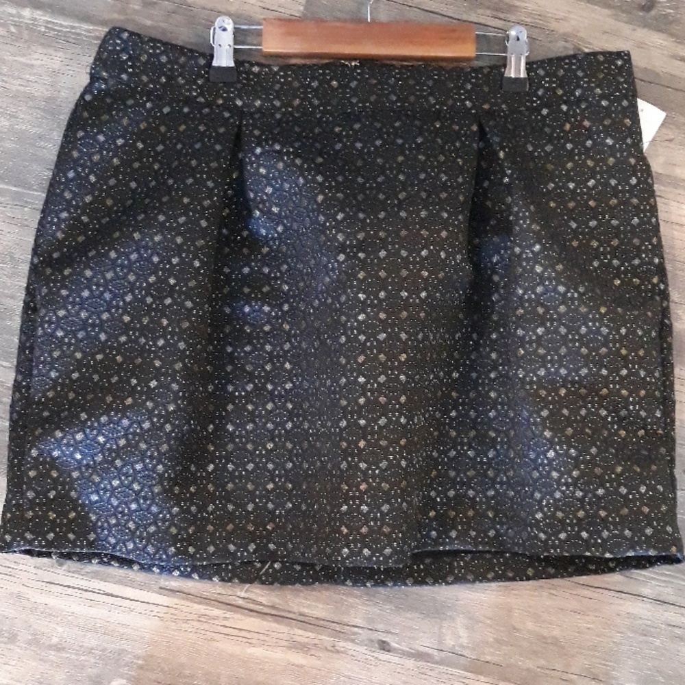 Mini black skirt